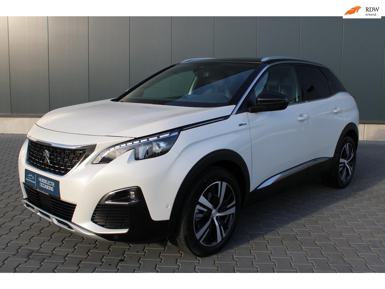 Peugeot 3008 - 1.2 GT-LINE 75787 KILOMETER NAVIGATIE CRUISE CONTROLE - AutoWereld.nl