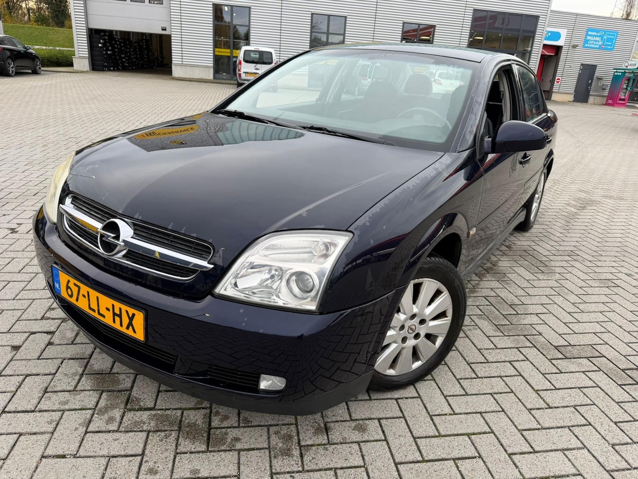 Opel Vectra - 1.8-16V Elegance Navigator 1.8-16V Elegance Navigator - AutoWereld.nl