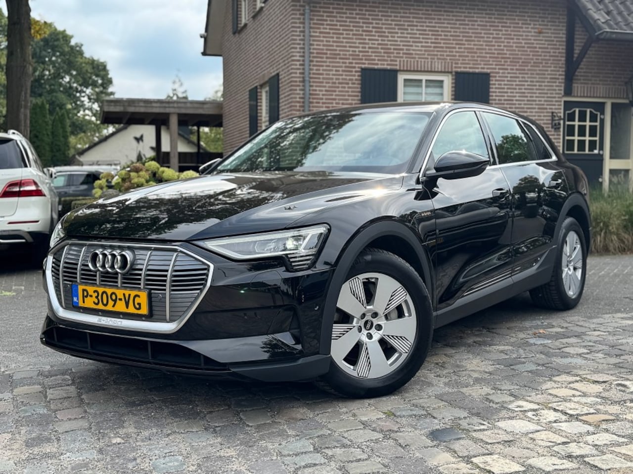 Audi e-tron - 55 quattro edition 95 kWh - AutoWereld.nl