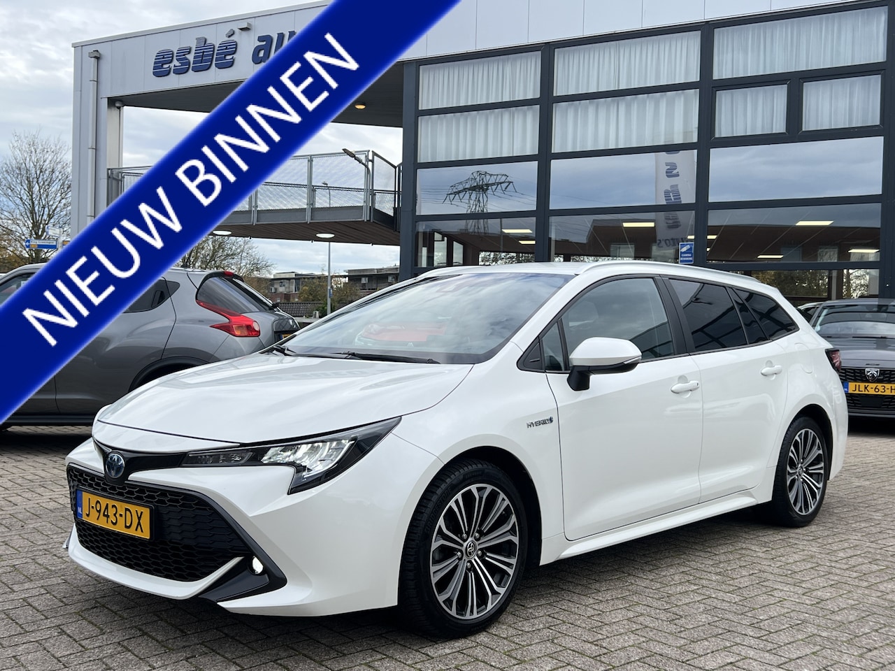 Toyota Corolla Touring Sports - 1.8 Hybrid Business Plus Navigatie* Carplay Camera  Keyless Led Stoelverwarming  ACC Dab 1 - AutoWereld.nl