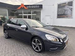 Volvo V60 - 1.6 T3 R-Design Navi Cruise Bluetooth Parkeersensoren