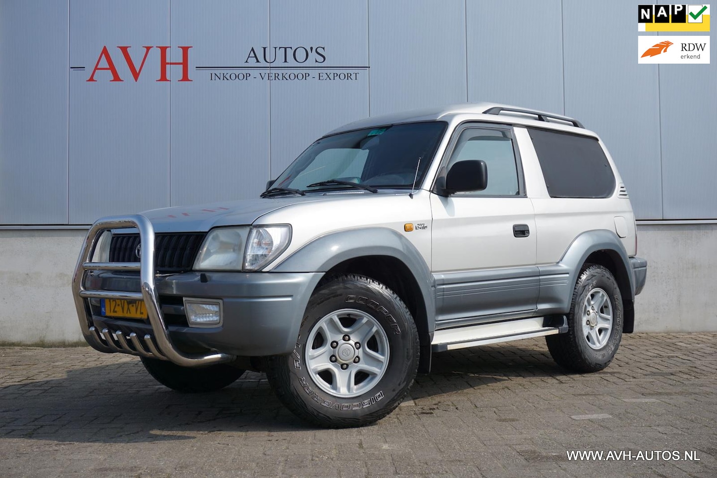Toyota Land Cruiser 90 - LandCruiser 3.0 D4-D HR Blind Van - AutoWereld.nl