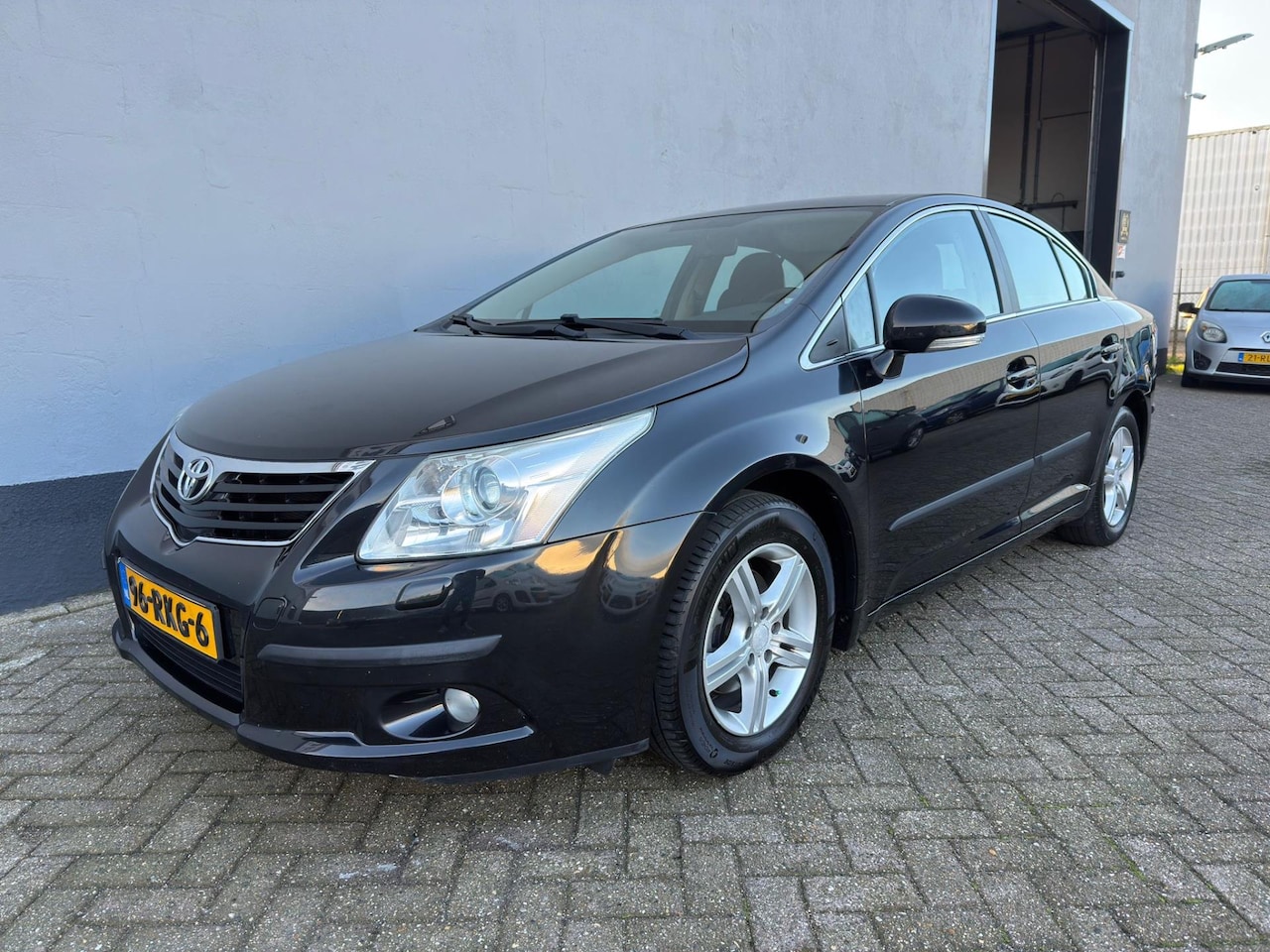 Toyota Avensis - 1.8 VVTi Business - Trekhaak - AutoWereld.nl