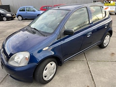 Toyota Yaris - 1.3-16v AUTOMAAT / AIRCO / CRUISE /CONTRL