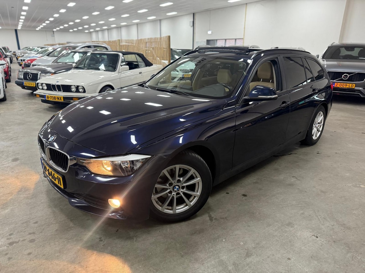 BMW 3-serie Touring - 320d EfficientDynamics Edition Executive / PANORAMADAK / AUTOMAAAT - AutoWereld.nl