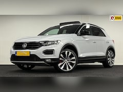 Volkswagen T-Roc - 2.0 TSI 4Motion Sport*Panodak*Trekhaak*DigiDisplay*19''*Carplay*Navi*DealerOh