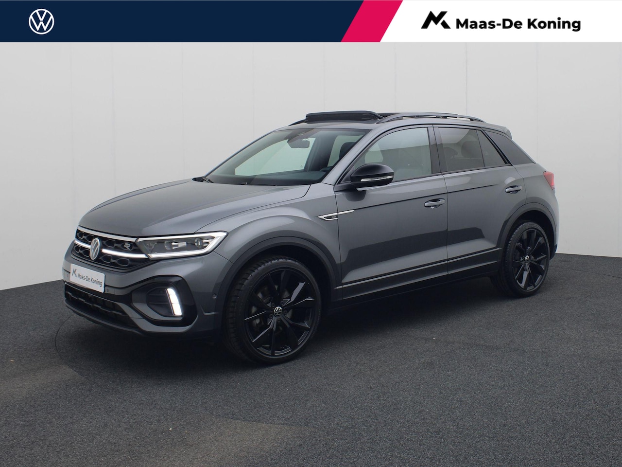 Volkswagen T-Roc - 1.5eTsi/150PK R-Line Black Style DSG · Panoramadak · Apple/Android · Camera + Parkeersenso - AutoWereld.nl