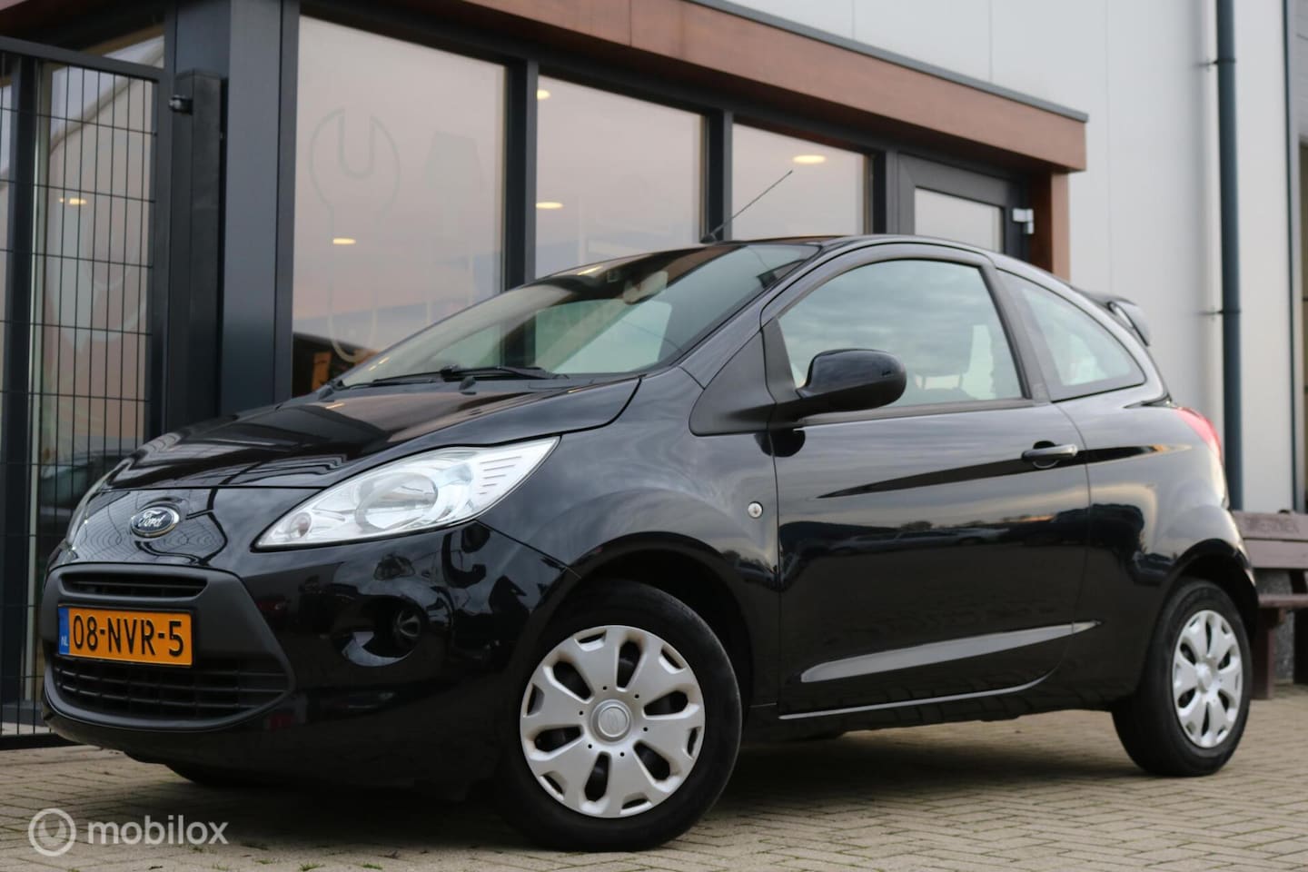 Ford Ka - 1.2 Comfort start/stop | Airco | 2de eig. - AutoWereld.nl
