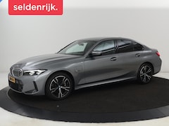 BMW 3-serie - 320e M Sport | Trekhaak | Stoelverwarming | Camera | Leder/Alcantara | Stuurverwarming | C