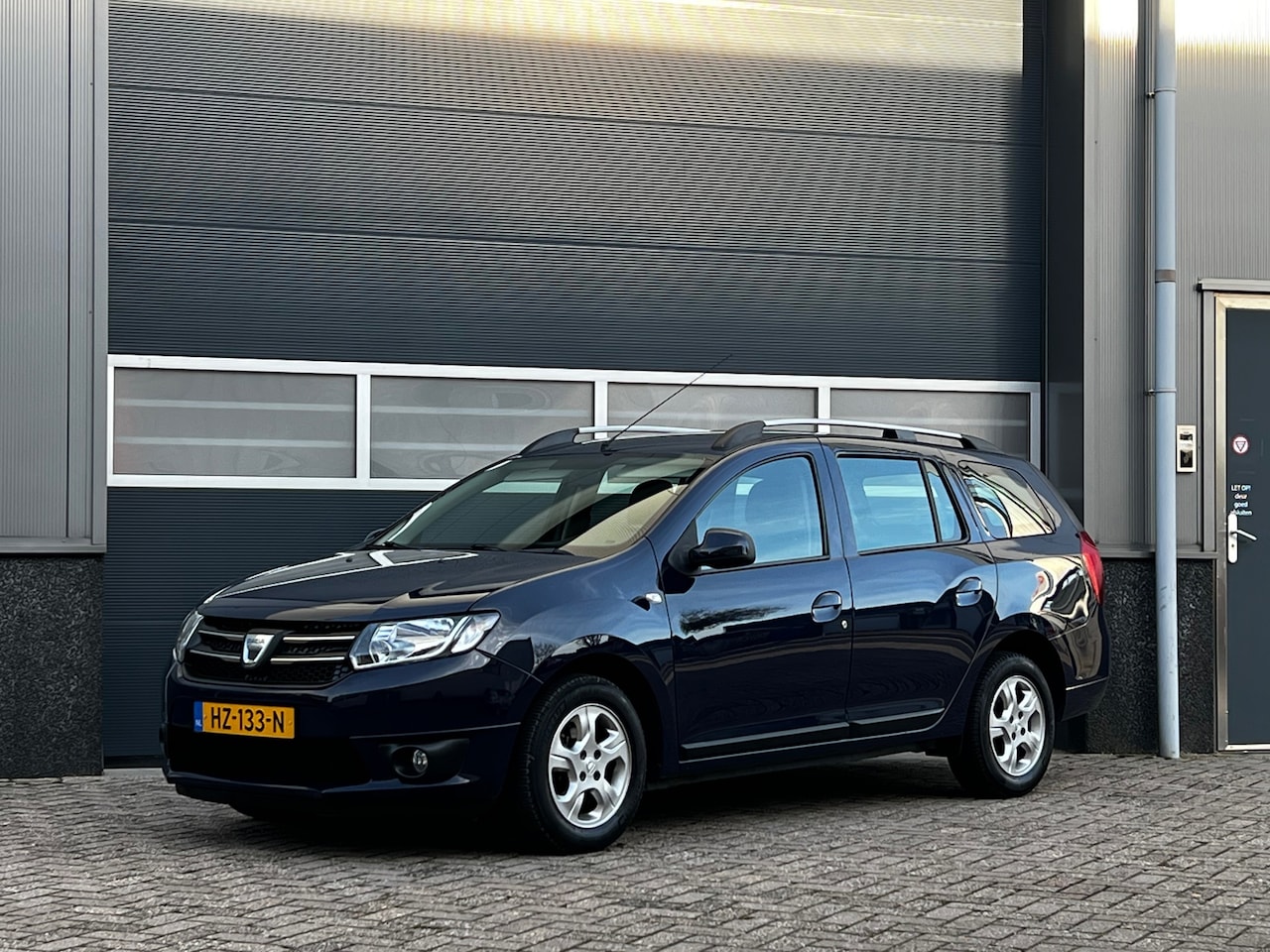 Dacia Logan MCV - 0.9 TCe Lauréate bj.2016 Airco|Cc|Trekhaak|Nap. - AutoWereld.nl