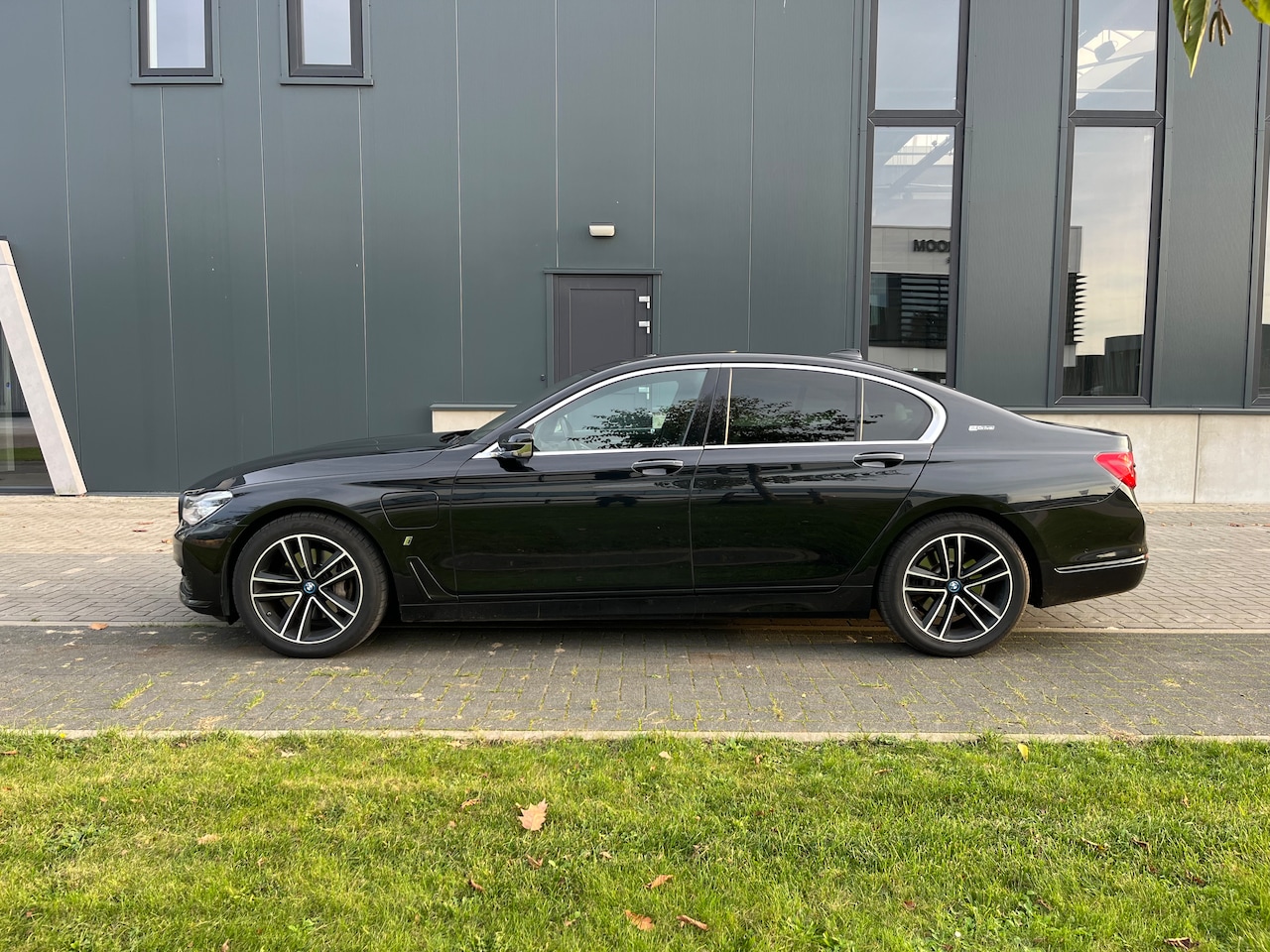 BMW 7-serie - 740e High Executive iPerformance - AutoWereld.nl