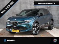 Alfa Romeo Junior - Speciale 1.2 Turbo Ibrida 145pk Automaat SCHUIF-DAK | ADAPT. CRUISE | 18''LM | DODE HOEK |