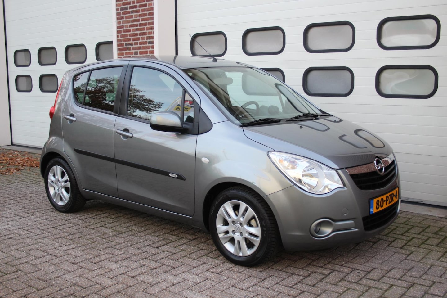 Opel Agila - 1.2 Edition * Automaat / Nap / Trekhaak / Cruise * - AutoWereld.nl