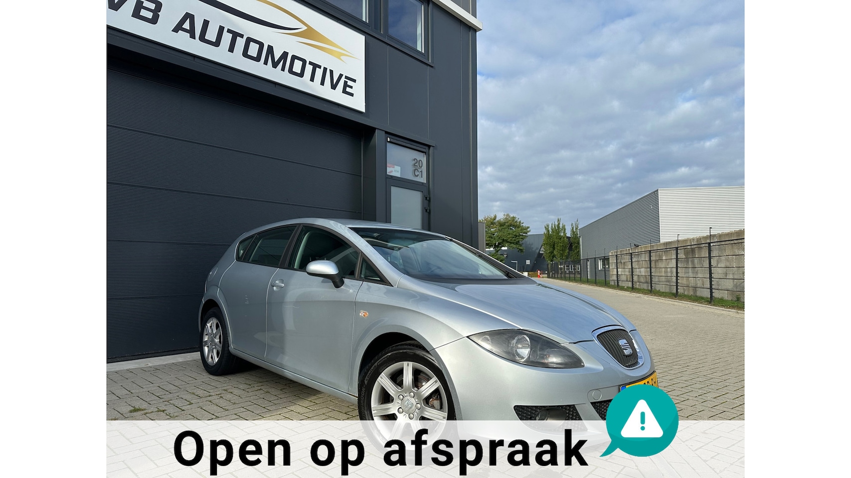 SEAT Leon - 1.6 Stylance | 1e Eigenaar | Cruise | Airco | 5 DRS | LM Velgen | Nieuwe APK - AutoWereld.nl