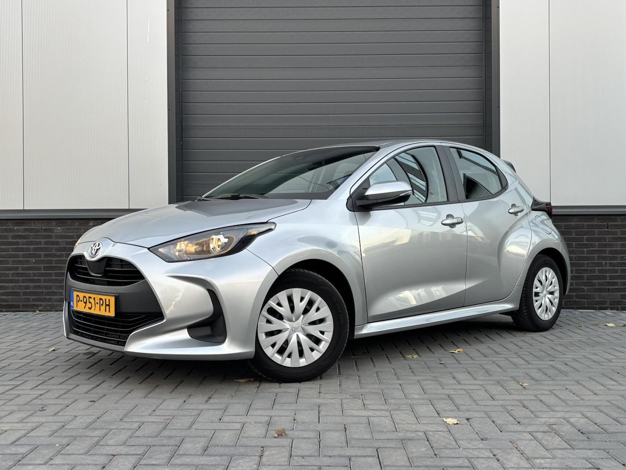 Toyota Yaris - 1.5 Hybrid Active NAP - Hybrid - AutoWereld.nl