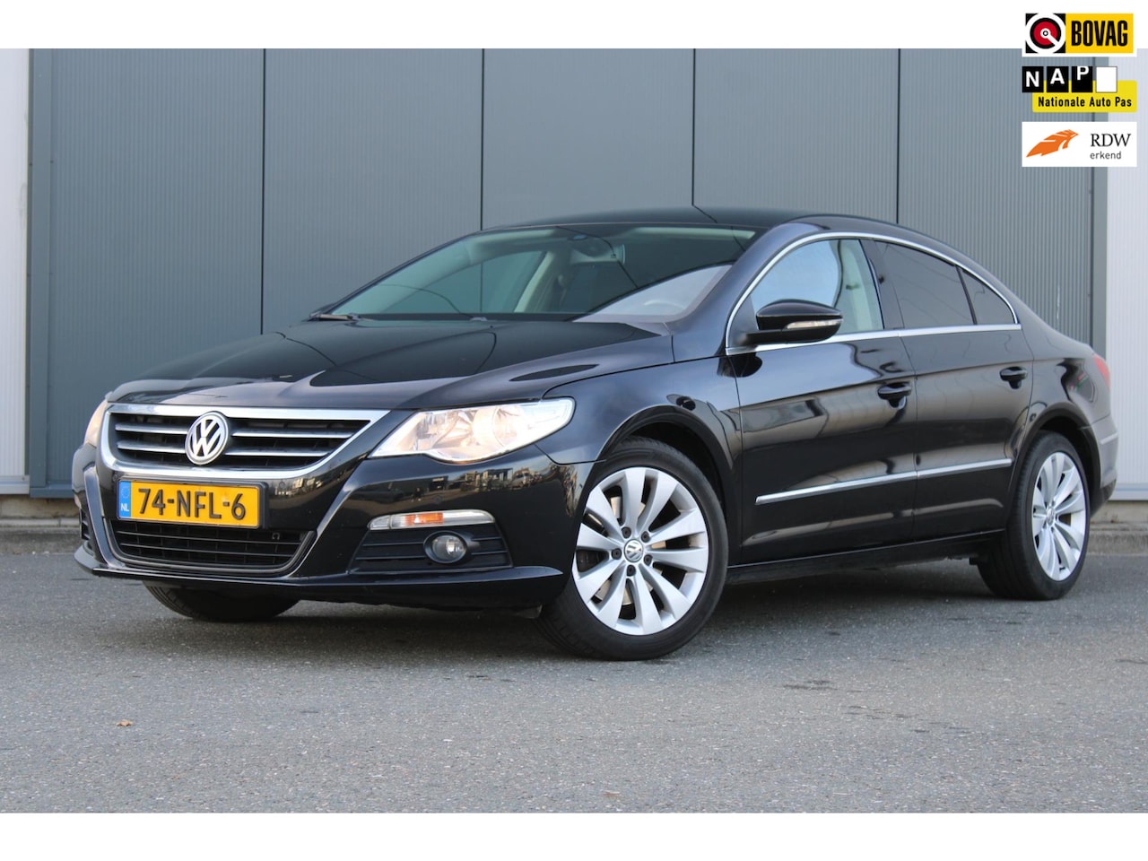 Volkswagen Passat CC - 1.8 TSI 4p. 1.8 TSI 4p., Automaat, Cruise Contr, Climate Contr, Privacy Glass, 4 zitplaatsen, Navigati - AutoWereld.nl