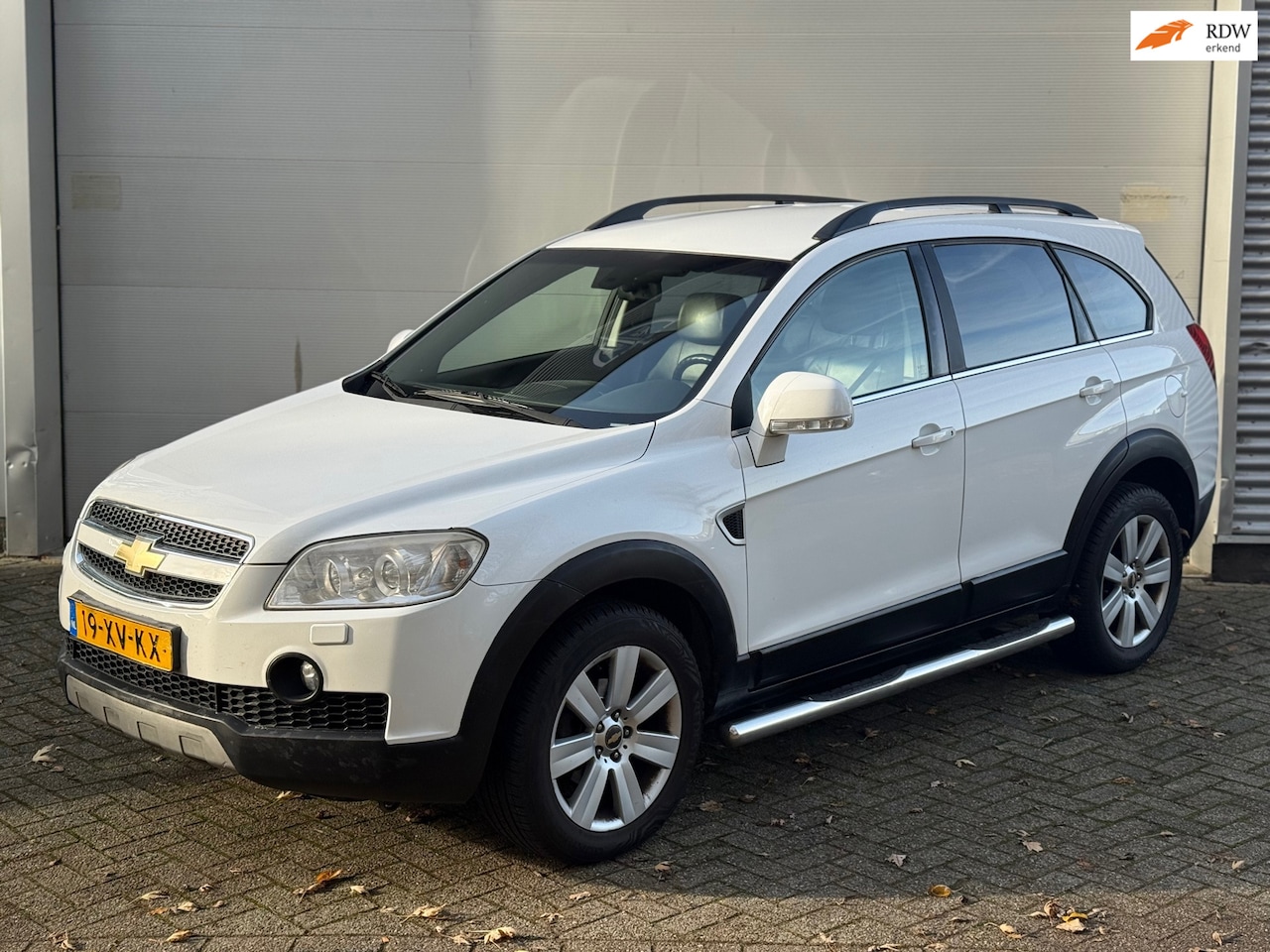 Chevrolet Captiva - 3.2i Executive Limited Edition l 7 persoons l Leder l Automaat l Navi l Climate l Stoelver - AutoWereld.nl