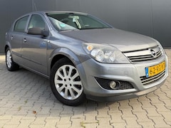 Opel Astra - 1.6 Enjoy