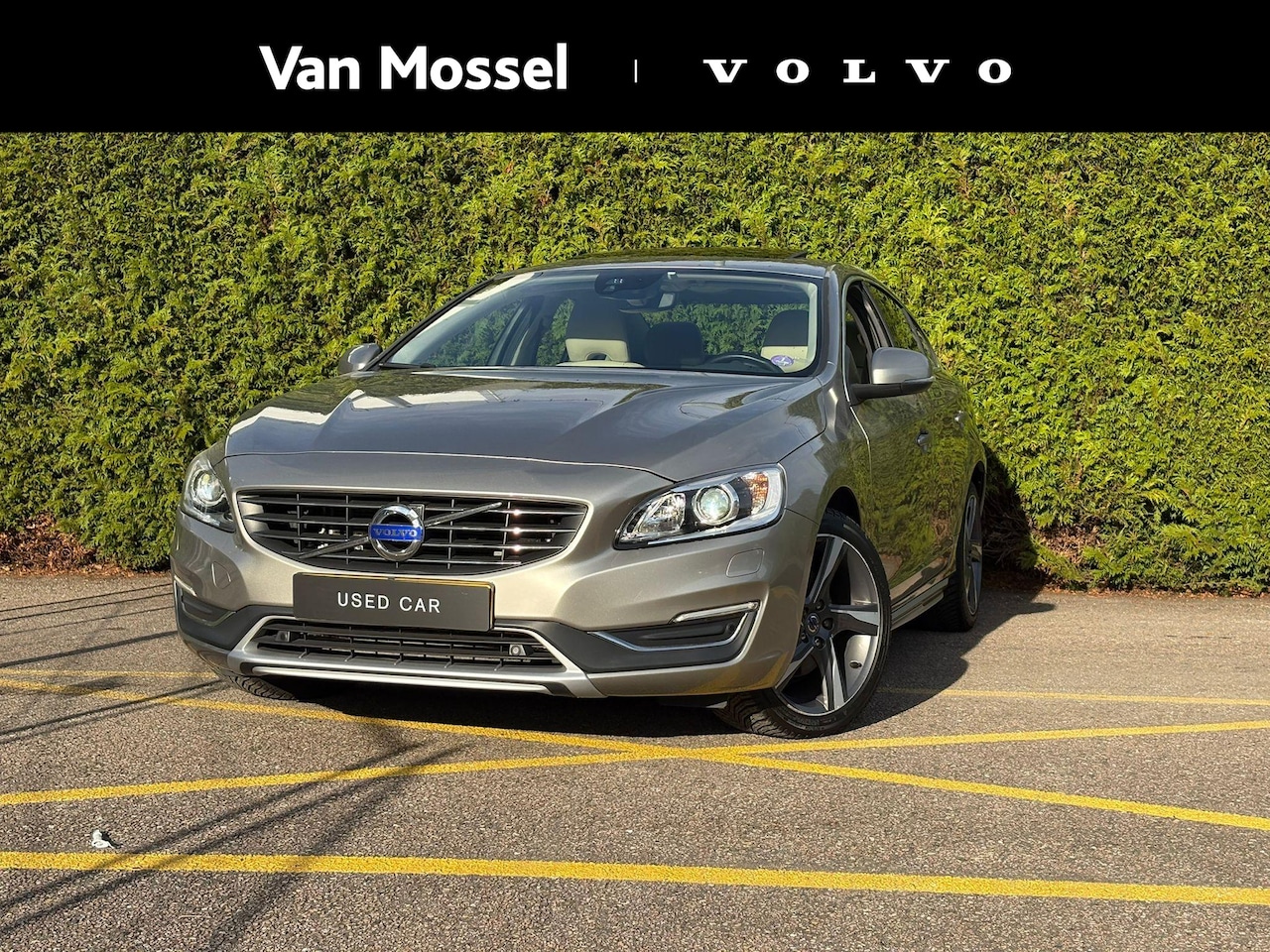 Volvo S60 - T4 Summum | Camera | Schuif-kanteldak | Voorruitverwarming - AutoWereld.nl
