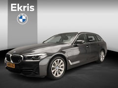 BMW 5-serie Touring - 530e | LED | Navigatie | Sportstoelen | Chrome line | Stoelverwarming | DAB | Alu 18 inch