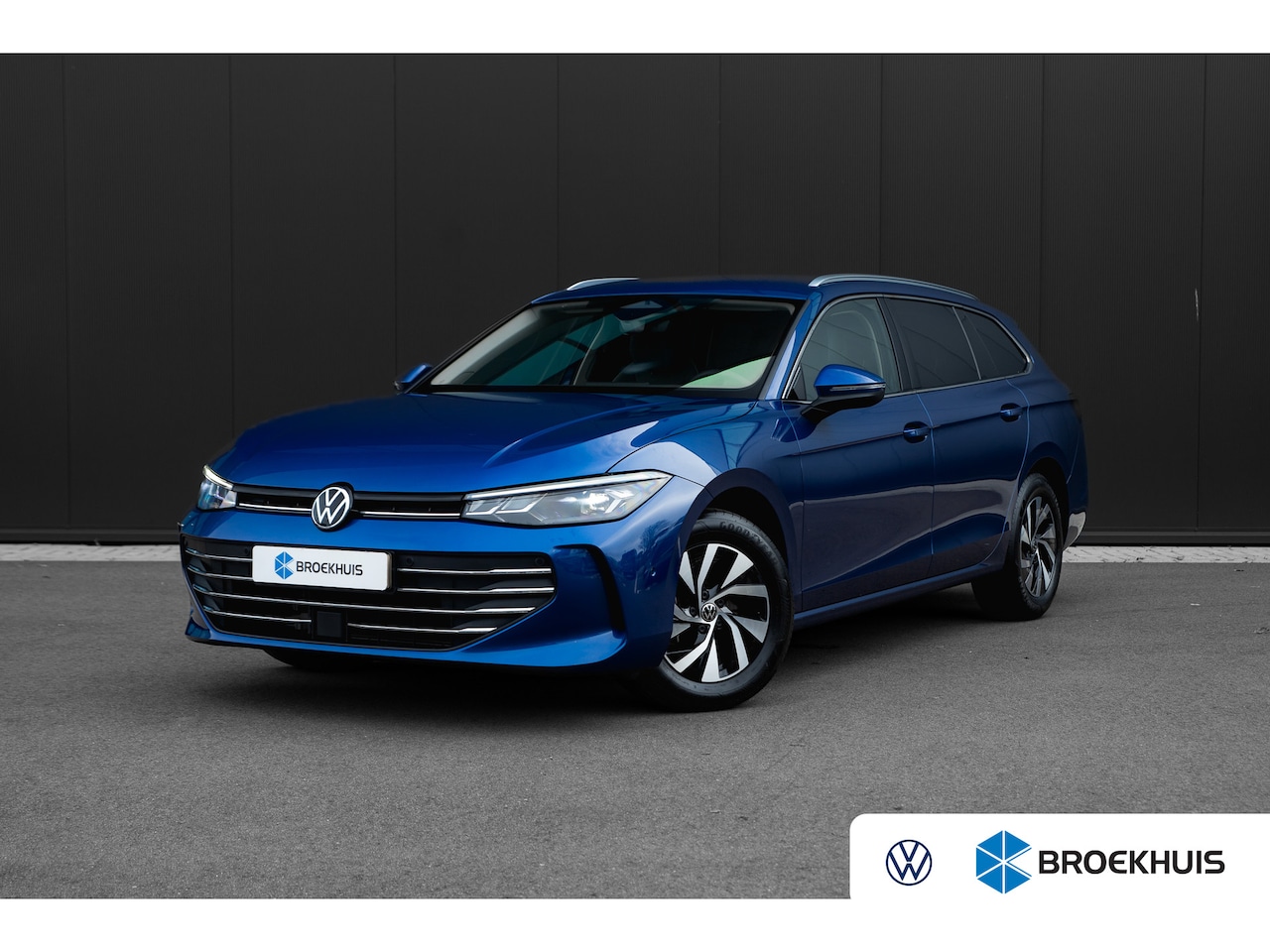 Volkswagen Passat Variant - 1.5 eTSI Business | Trekhaak | Camera | Verwarmbaar Stuurwiel | - AutoWereld.nl