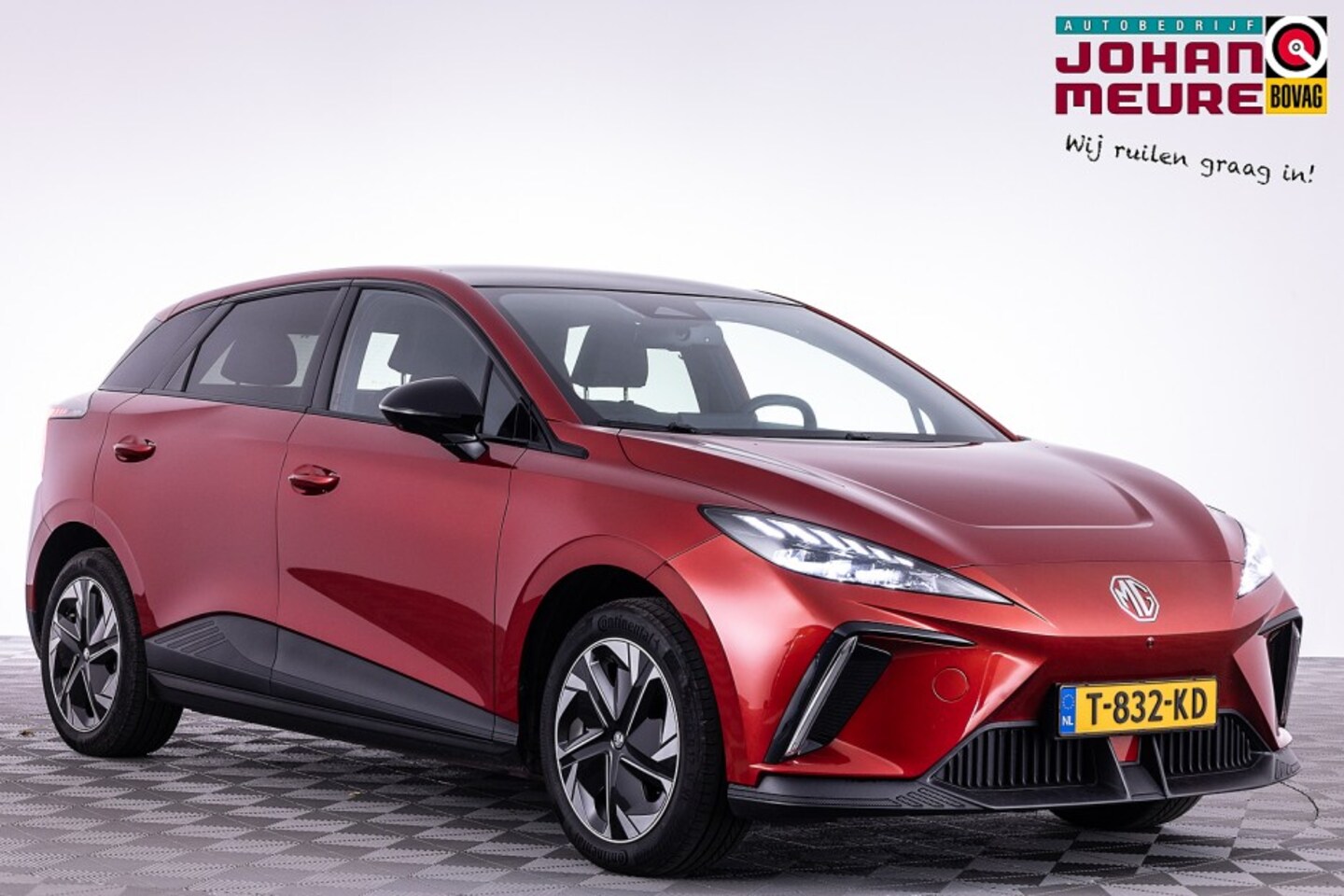 MG 4 - MG4 Luxury 64 kWh | Half LEDER | ECC | NAVI | VELGEN - AutoWereld.nl