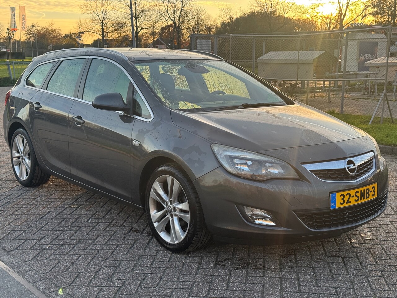 Opel Astra Sports Tourer - 1.4 Turbo Sport uit 2011 - AutoWereld.nl