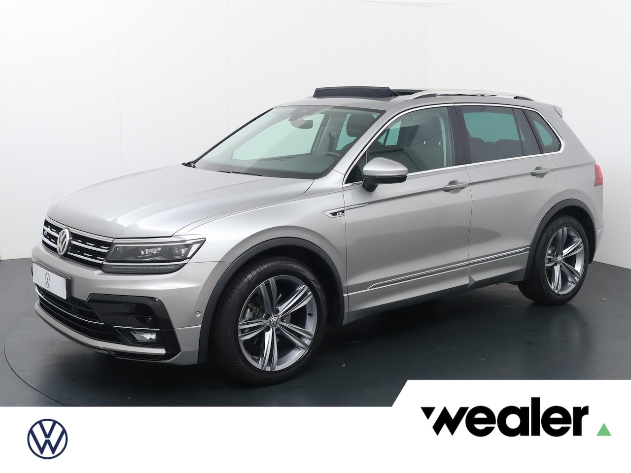 Volkswagen Tiguan - 1.5 TSI ACT Highline | 150 PK | Automaat | Multifunctioneel stuurwiel | Cruisecontrol | St - AutoWereld.nl