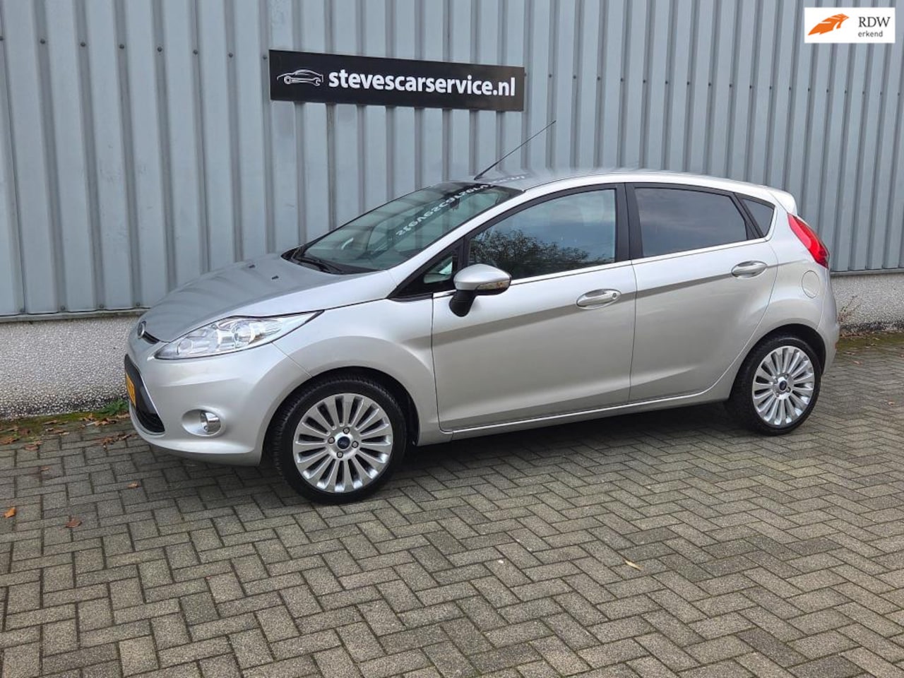 Ford Fiesta - 1.25 Ghia 5dr 194dkm airco ecc nieuwe distributieriem super nette auto - AutoWereld.nl