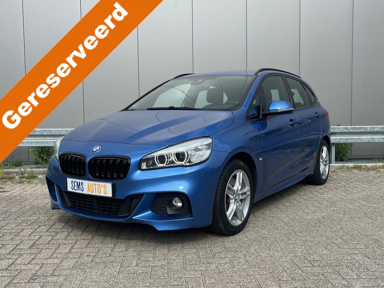 BMW 2-serie Active Tourer - M Sportpakket 225xe Centennial Executive Vol Leder / M-Pakket / NAP - AutoWereld.nl