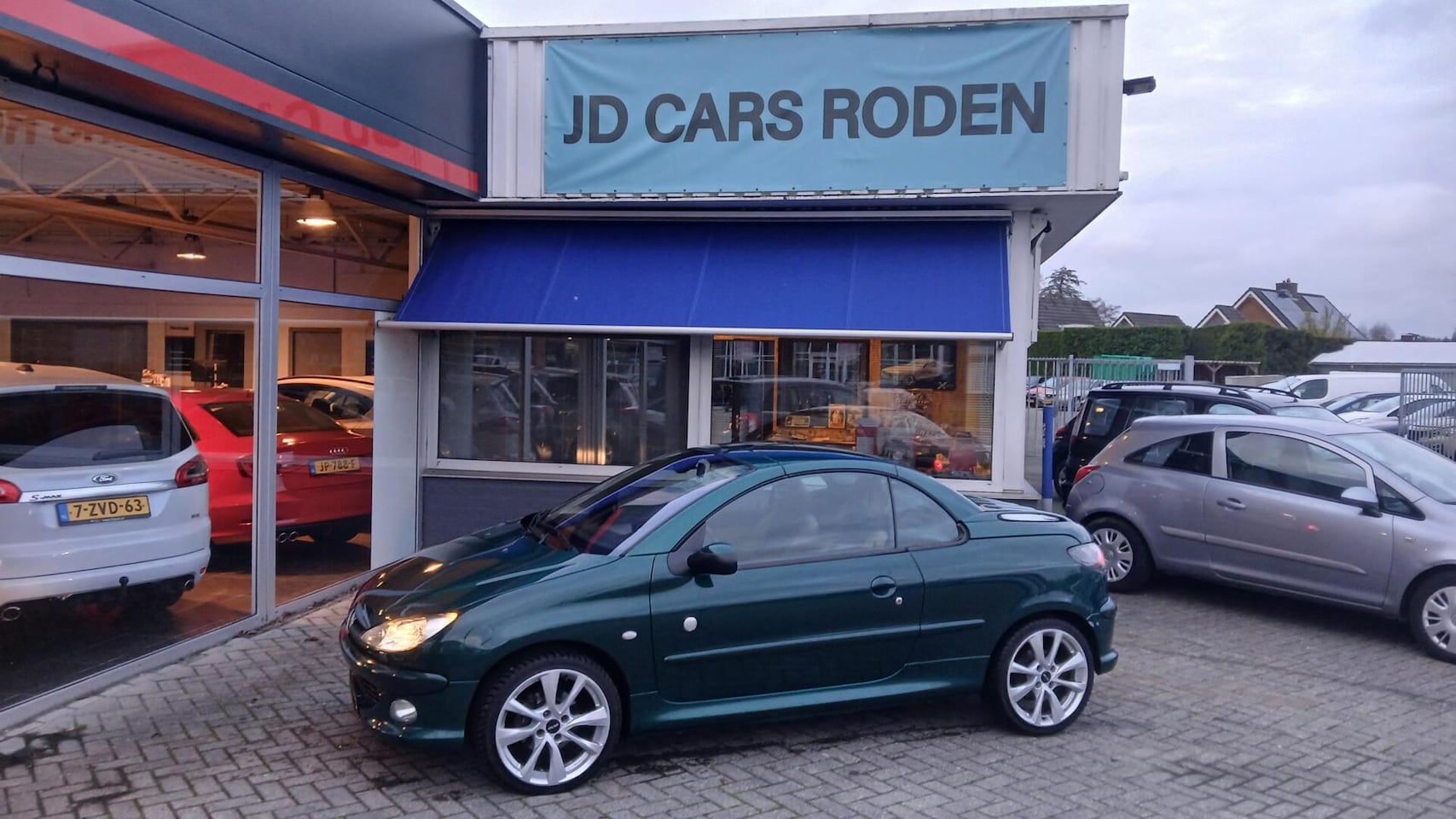 Peugeot 206 CC - 1.6-16V Roland Garros! Netjes! Luxe lage km! - AutoWereld.nl