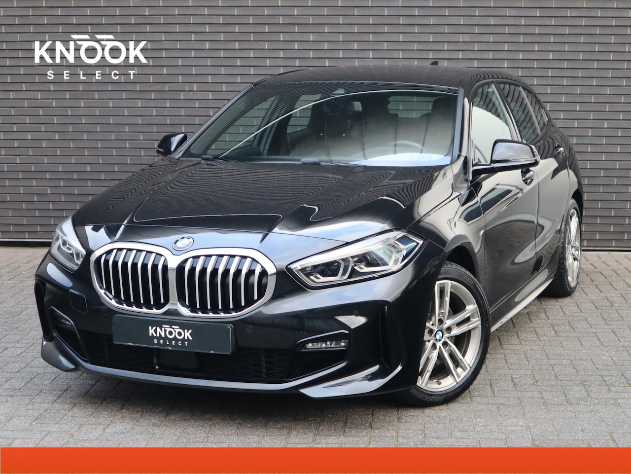 BMW 1-serie - 118i Business M Sport - AutoWereld.nl