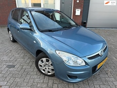 Hyundai i30 - 1.4i Active Cool / Airco / MF Stuur / NAP