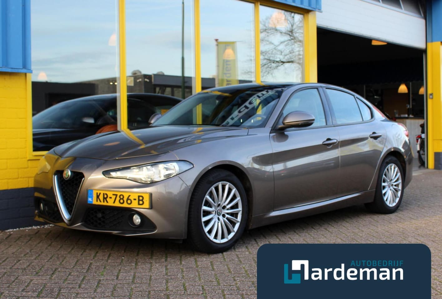 Alfa Romeo Giulia - 2.2 Business Super Panorama Driver Assist. - AutoWereld.nl