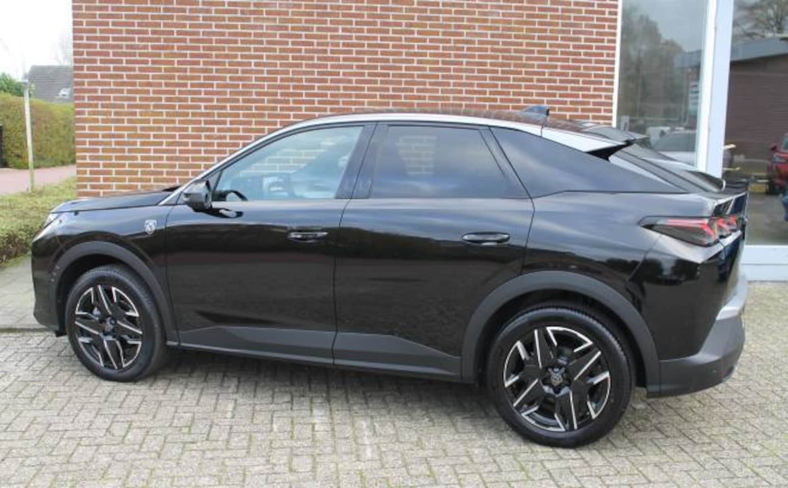 Peugeot 3008 - 1.2 HYBRID 136pk e-DCS6 GT