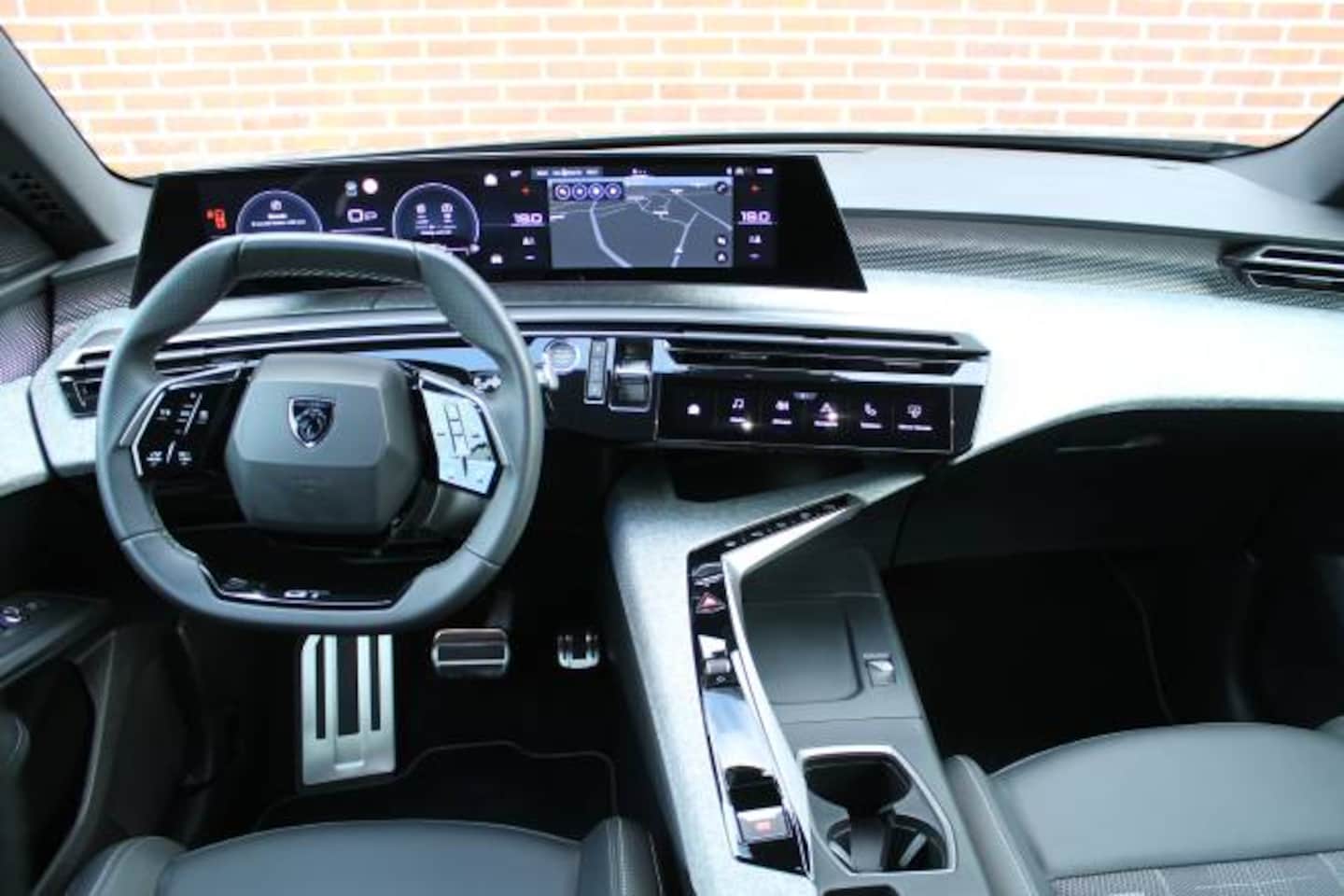 Peugeot 3008 - 1.2 HYBRID 136pk e-DCS6 GT