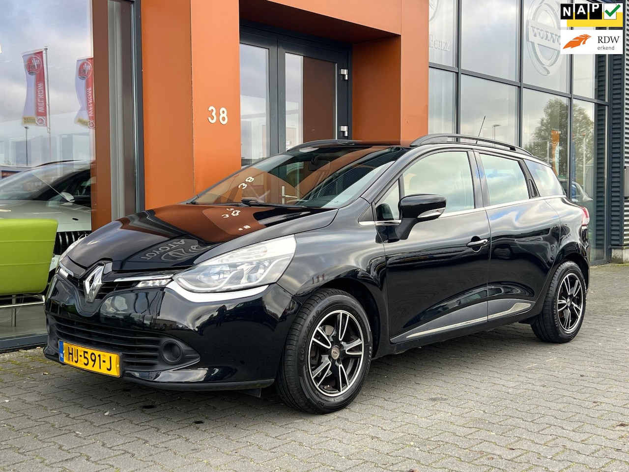 Renault Clio Estate - 0.9 TCe|Cruise|Android multimedia|Camera - AutoWereld.nl