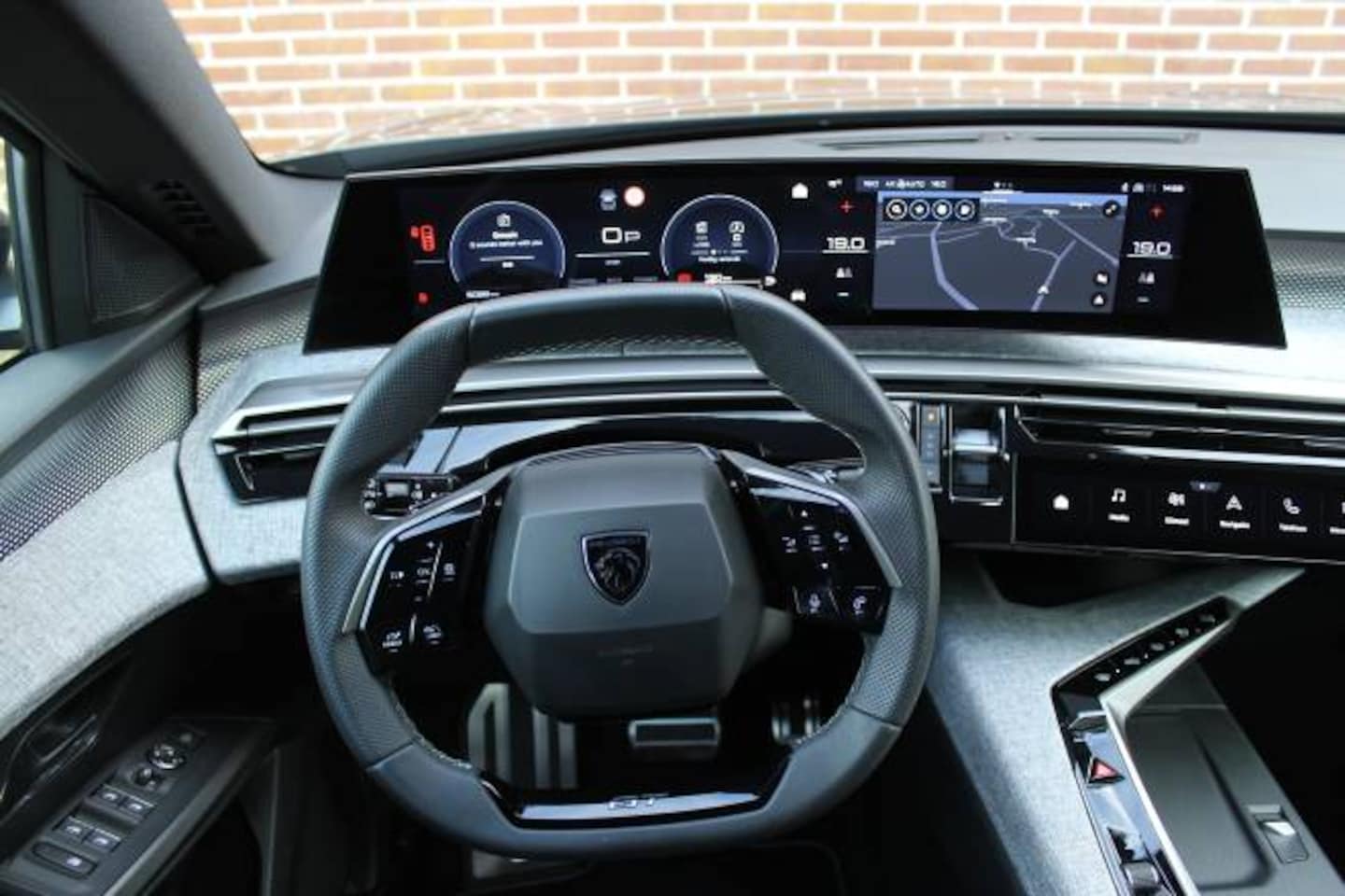 Peugeot 3008 - 1.2 HYBRID 136pk e-DCS6 GT