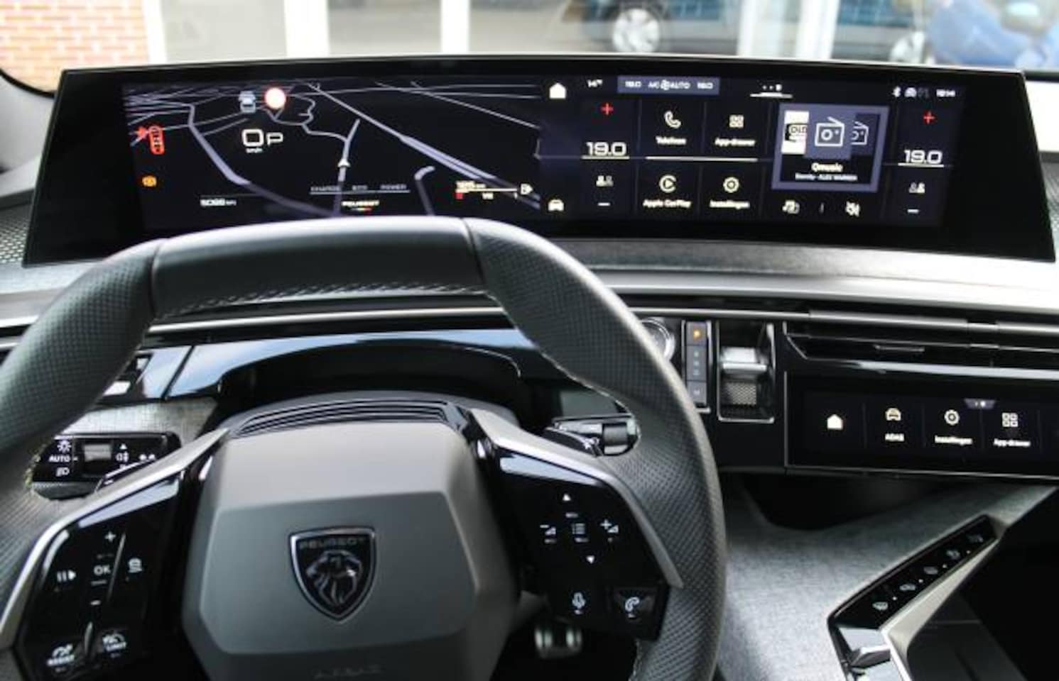 Peugeot 3008 - 1.2 HYBRID 136pk e-DCS6 GT