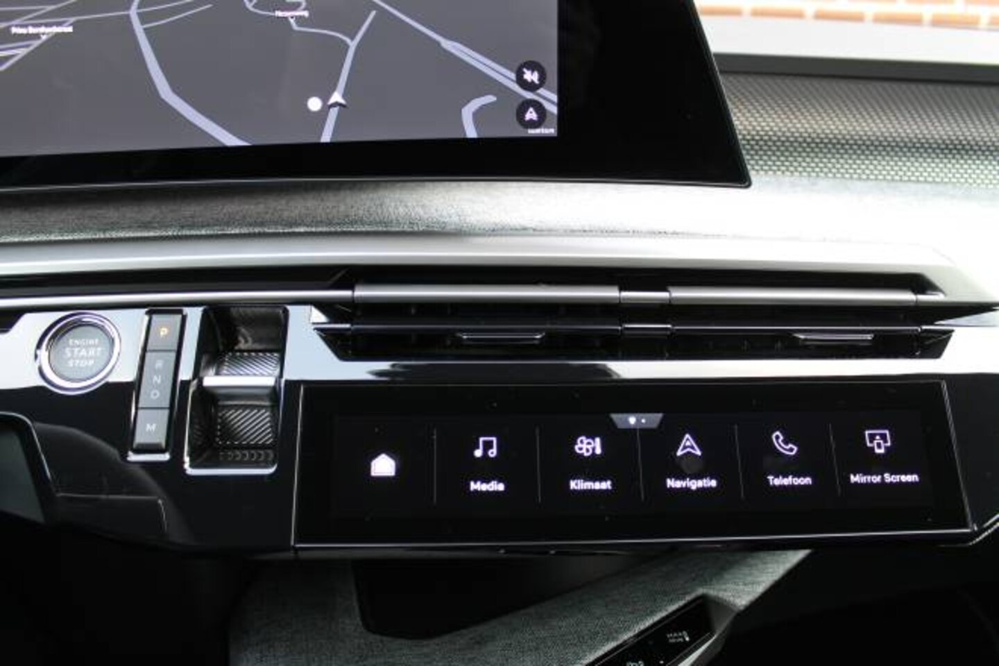 Peugeot 3008 - 1.2 HYBRID 136pk e-DCS6 GT