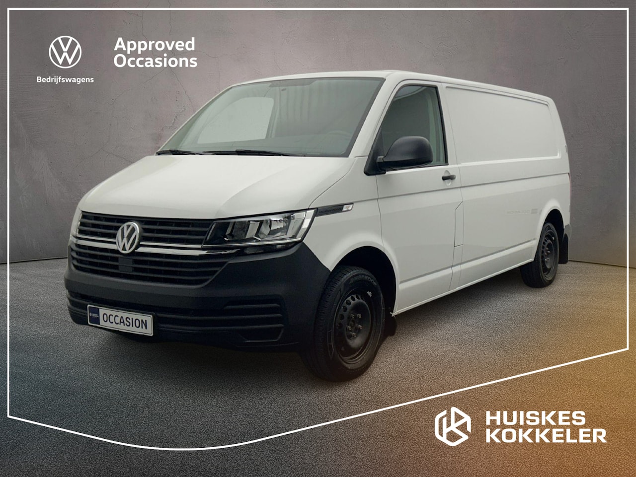 Volkswagen Transporter - 2.0 TDI 110pk L2 | Trekhaak | BPM-vrij | Cruise-control | Achterdeuren | Betimmering - AutoWereld.nl