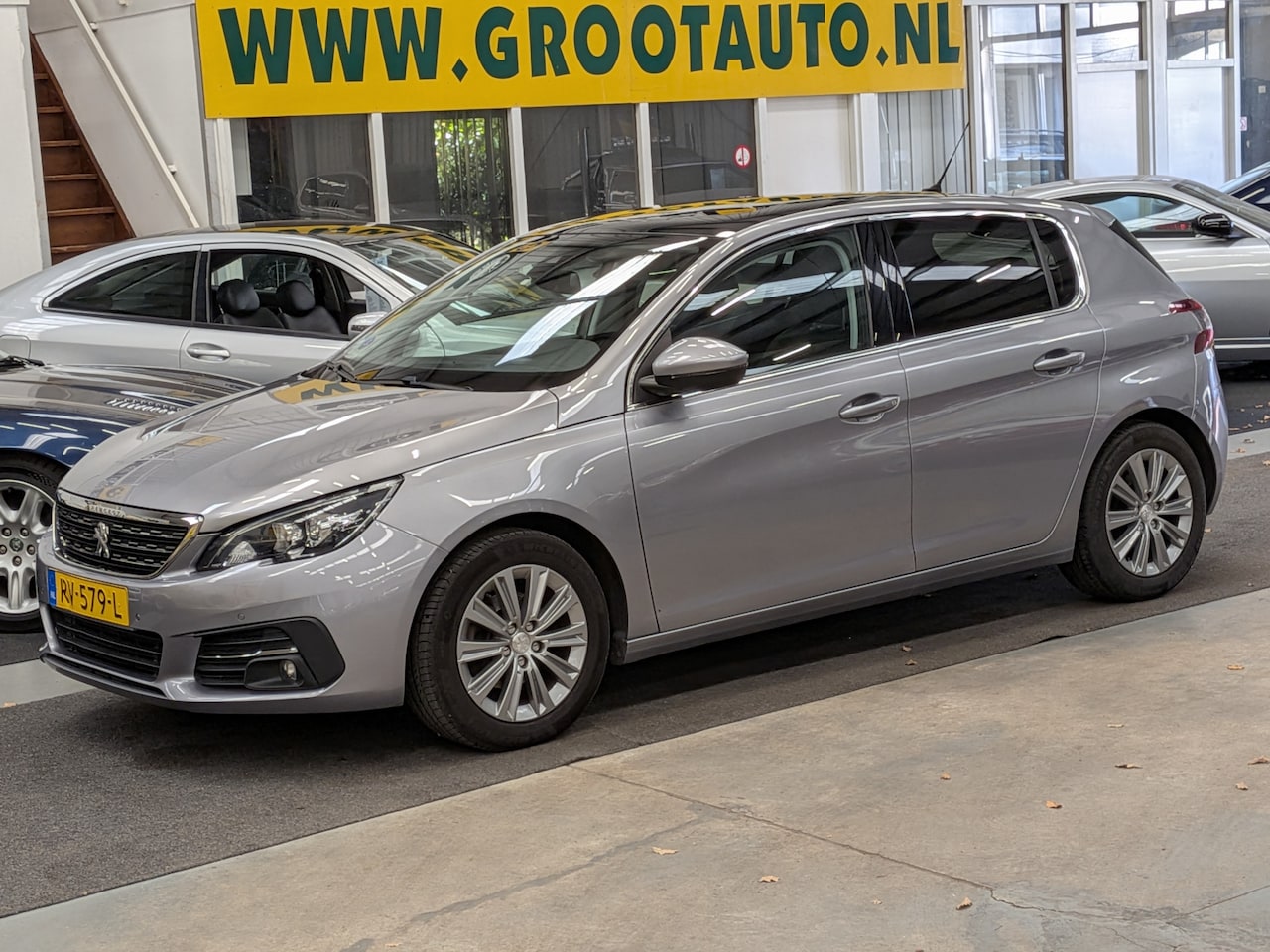 Peugeot 308 - 1.2 PureTech Allure Airco, Cruise Control, Trekhaak, Stuurbekrachtiging - AutoWereld.nl