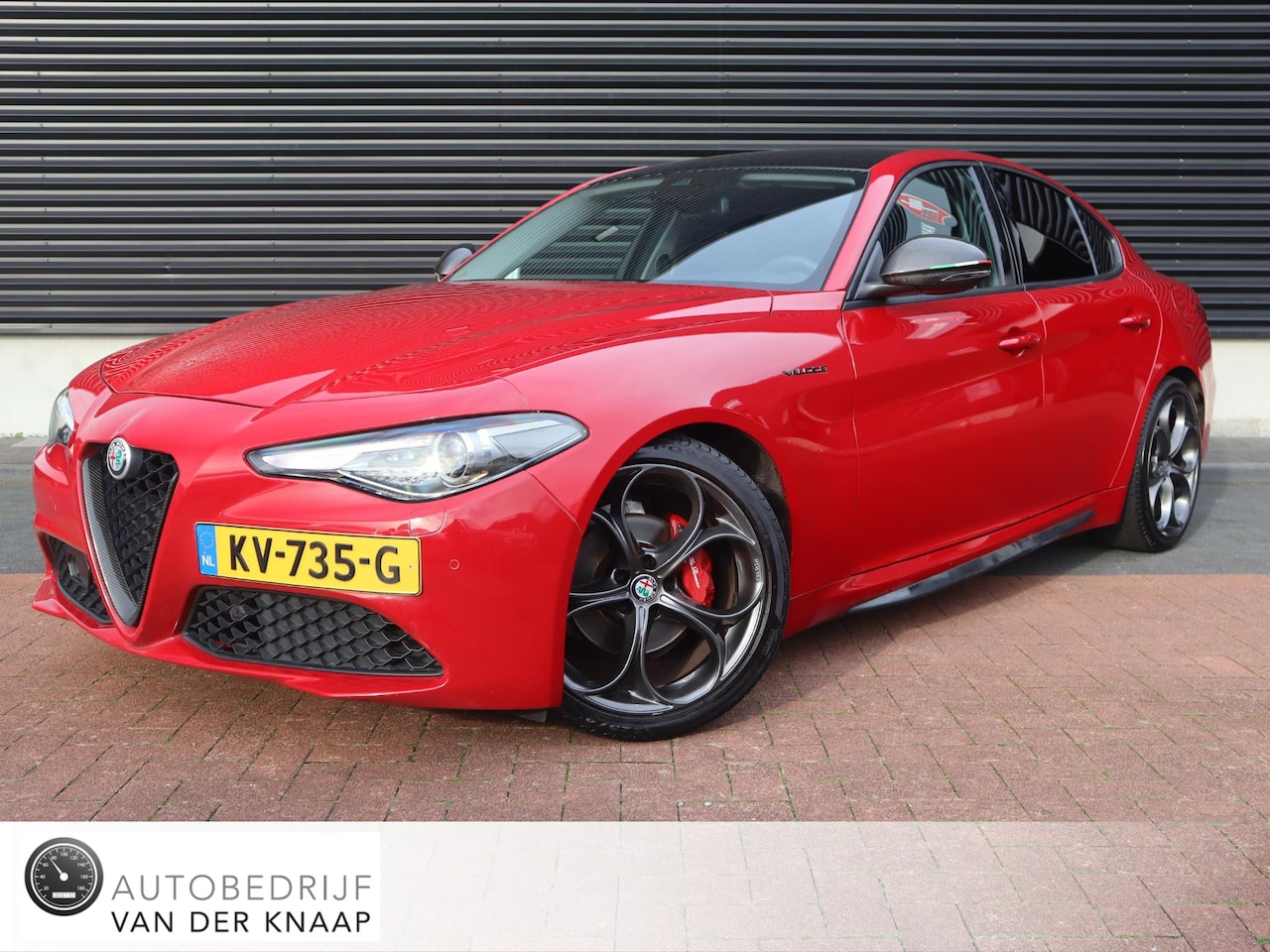 Alfa Romeo Giulia - 2.0T Super | Clima | Cruise | Multimedia/Navi | Leder | PDC + Camera | - AutoWereld.nl