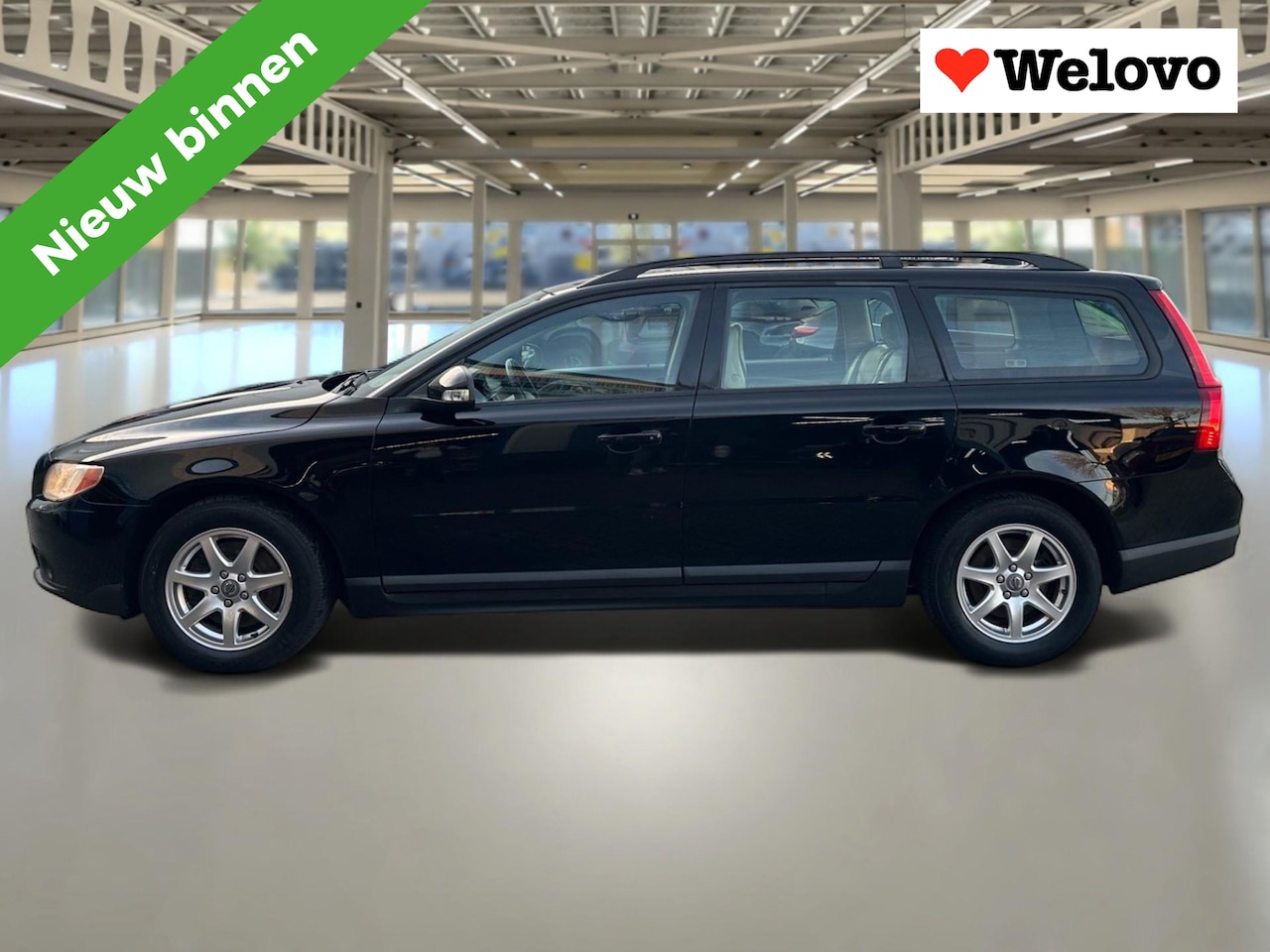 Volvo V70 - 2.5T Momentum Incl. BTW, Rijklaar+Garantie... - AutoWereld.nl