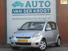 Daihatsu Sirion 2 - 1.0-12V Premium, Airco, Rijklaar, APK 11-26