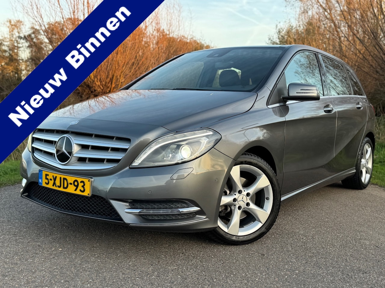 Mercedes-Benz B-klasse - 200 Prestige Comfort / Automaat / Pano. dak / Stoelverwarming / Navi. / Leder / Trekhaak / - AutoWereld.nl
