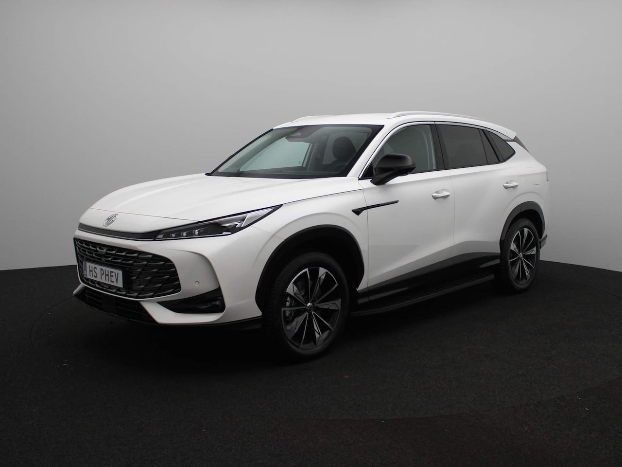 MG HS - 1.5 Luxury | 360 Camera | Memory | Elektrische achterklep | Mg I-smart | 100 km elektrisch - AutoWereld.nl