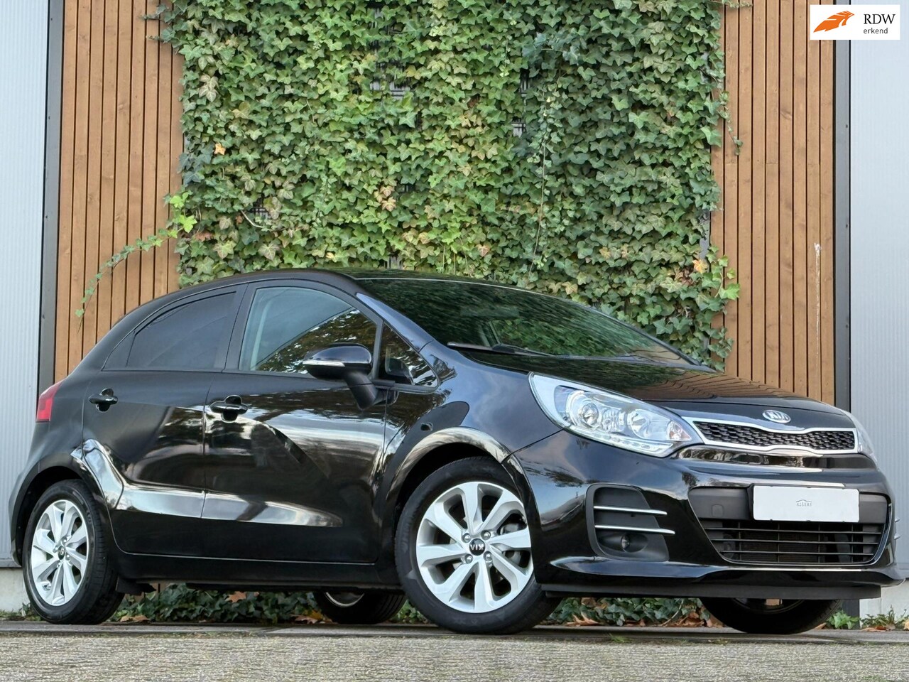 Kia Rio - 1.2 CVVT ExecutiveLine 1.2 CVVT ExecutiveLine - AutoWereld.nl
