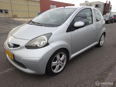 Toyota Aygo - 1.0-12V Sport
