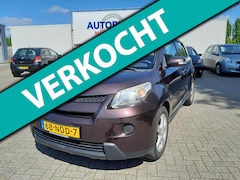 Toyota Urban Cruiser - 1.3 VVT-i Comfort nette in Nederland nieuw geleverde zuinige auto met trekhaak